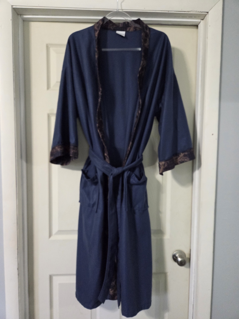 Classic Unisex Navy Blue Housecoat with Contrast Paisley Lapel
